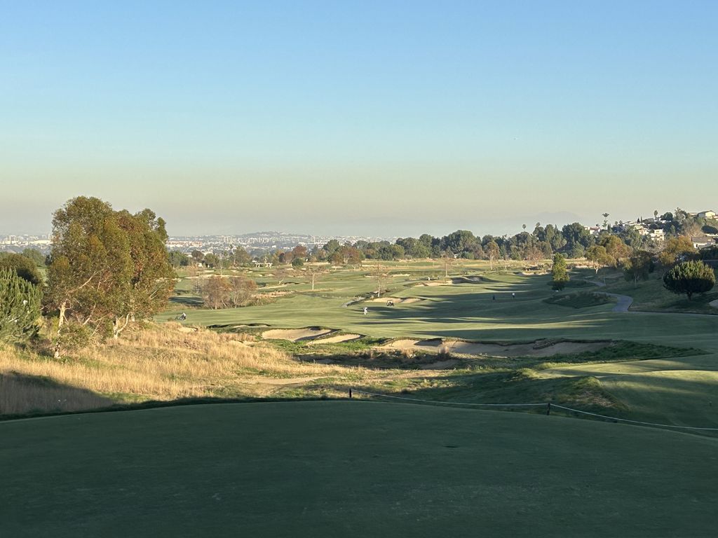 Rolling Hills Country Club